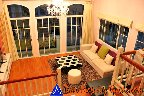 Townhouse in Rama 9 